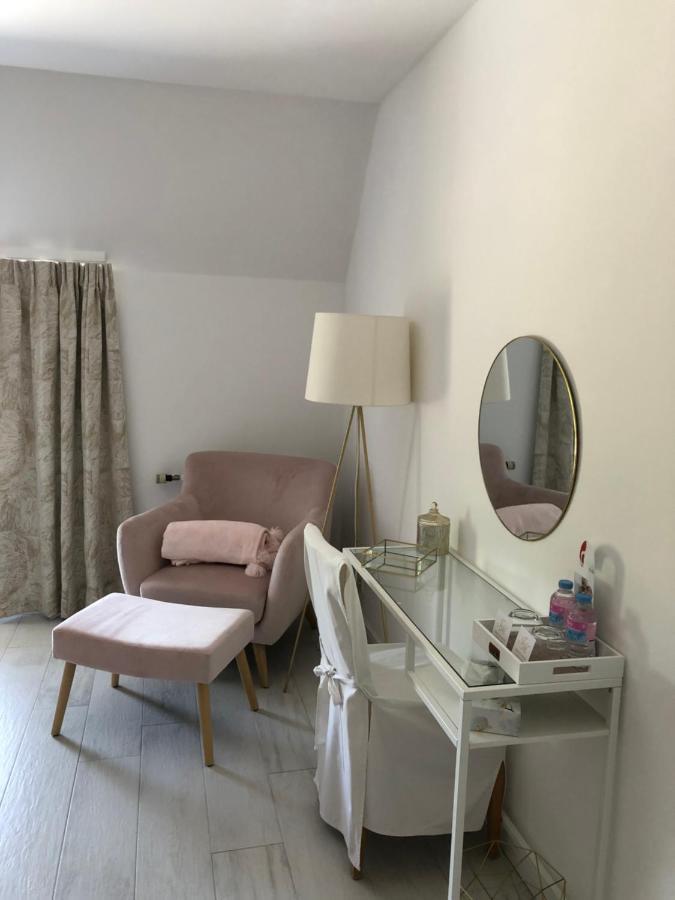 Jardin Du Marais Panzió Froyennes Kültér fotó